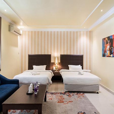 Niranjana Hotel Bodhgaya Bagian luar foto