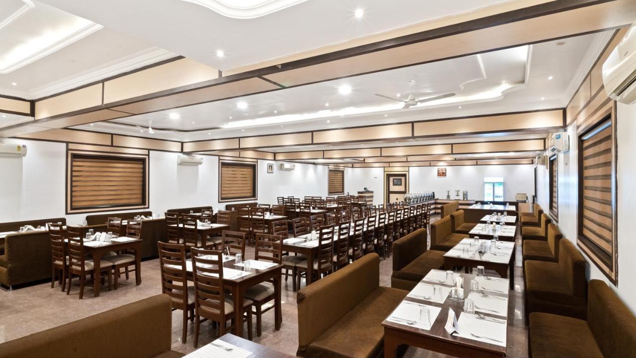 Niranjana Hotel Bodhgaya Bagian luar foto