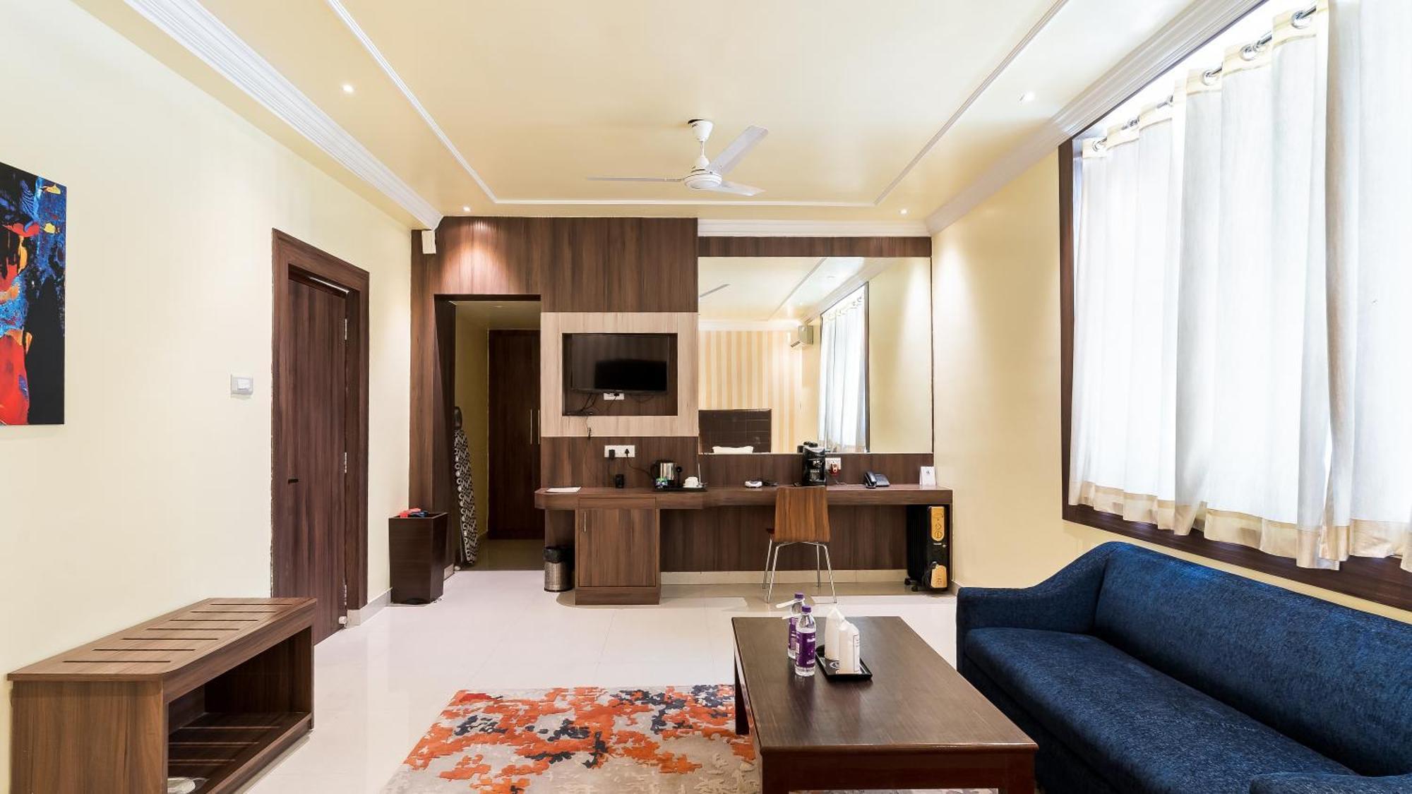 Niranjana Hotel Bodhgaya Bagian luar foto