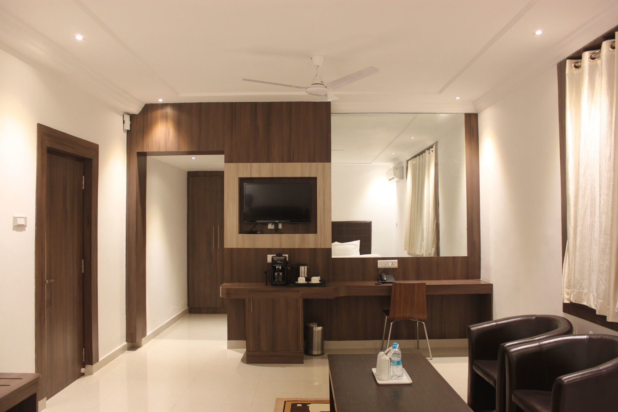 Niranjana Hotel Bodhgaya Ruang foto