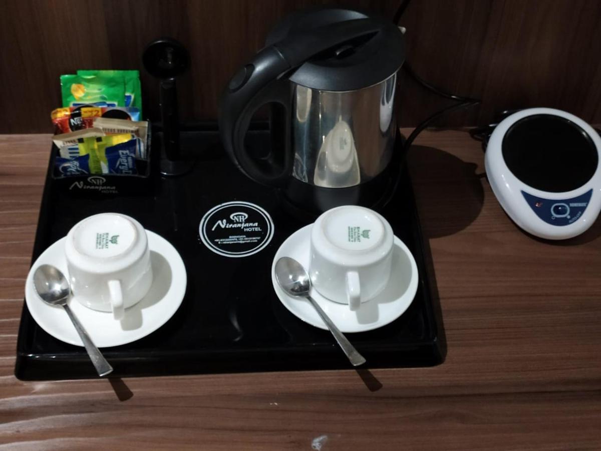 Niranjana Hotel Bodhgaya Bagian luar foto